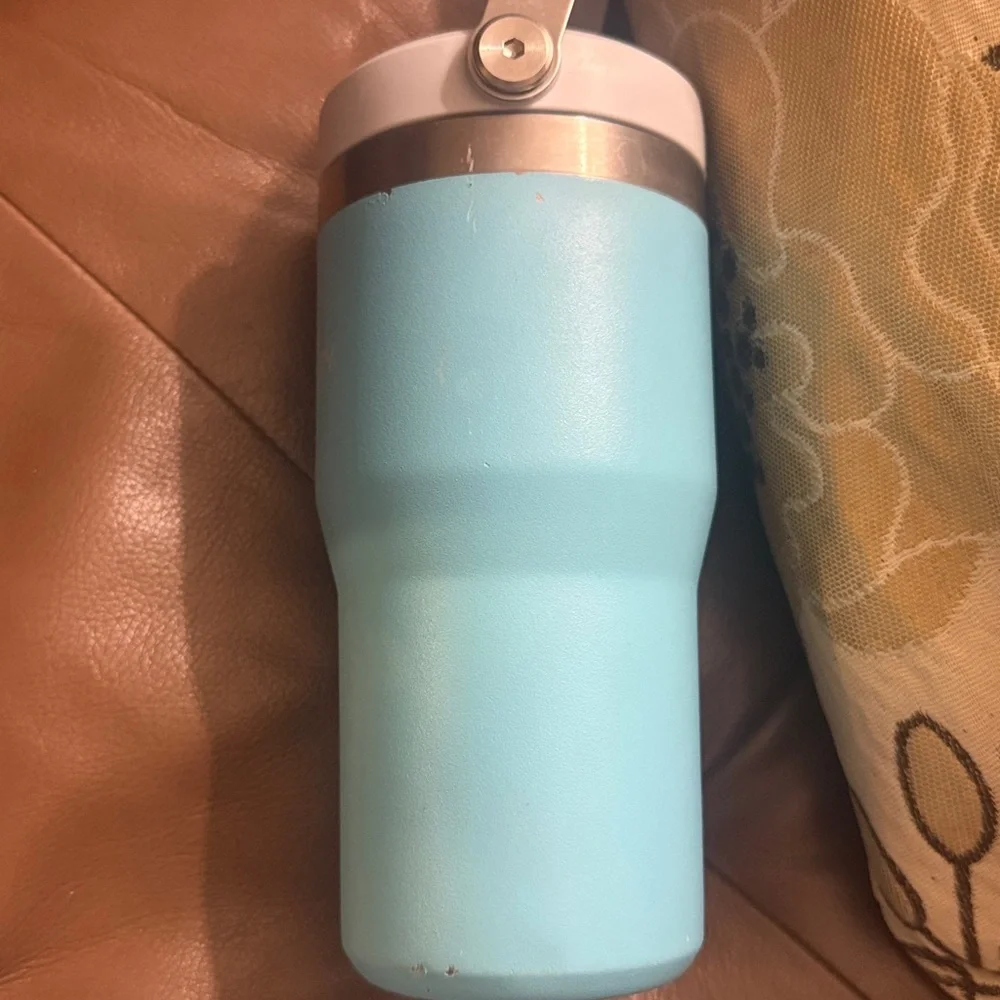 STANLEY The Iceflow Flip straw 20 ounce tumbler - Picture 11 of 14